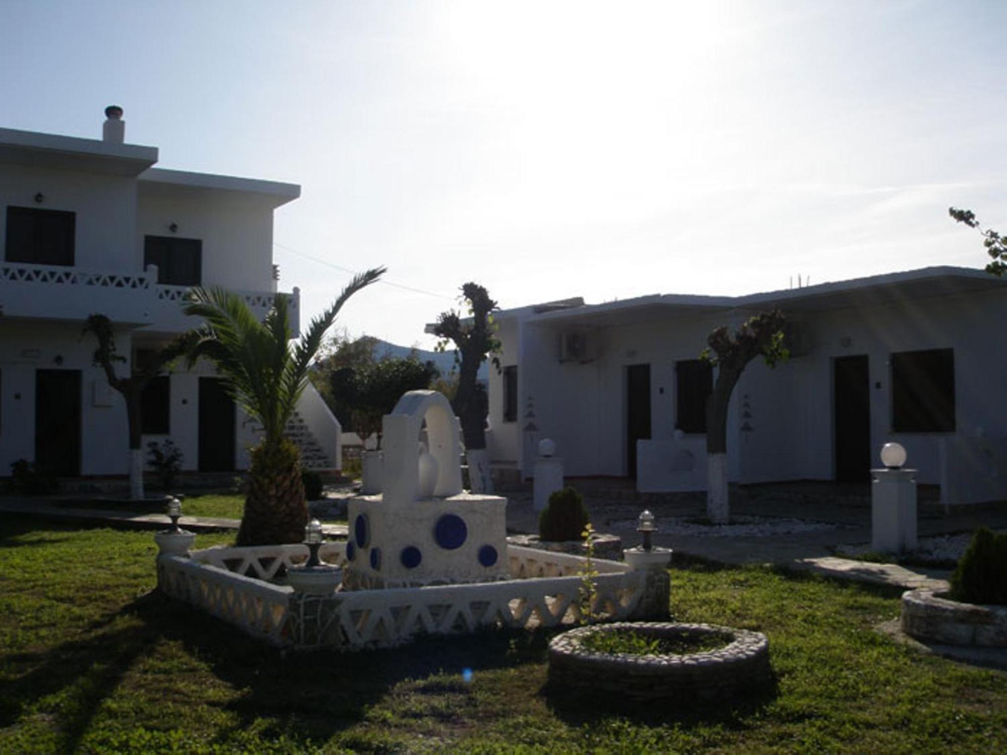 Skyros Avra Residences Exterior photo