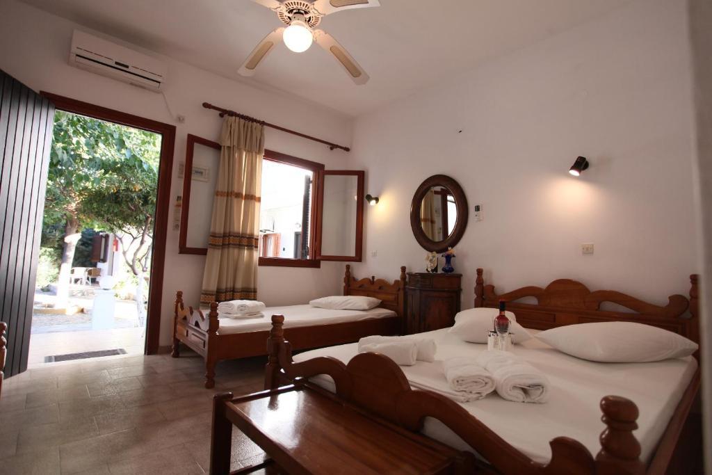 Skyros Avra Residences Room photo